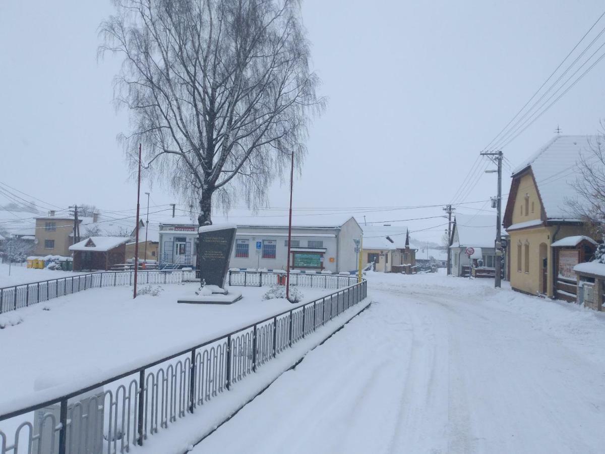Vidiecky apartmán Kubo Pavčina Lehota Exterior foto